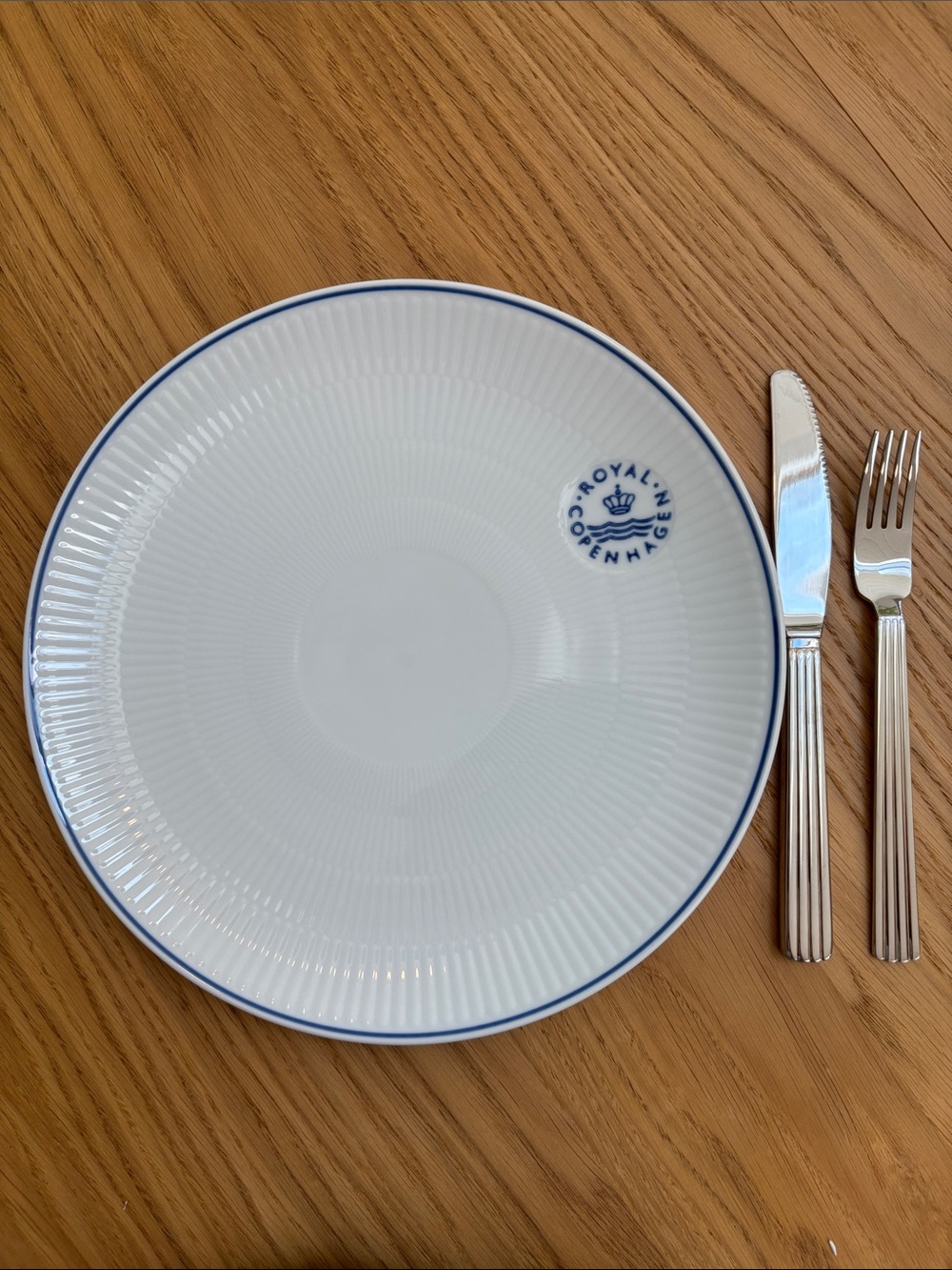 Royal Copenhagen set of 6 Blueline Plate Coupe 27 CM Porcelain Dinner Plates